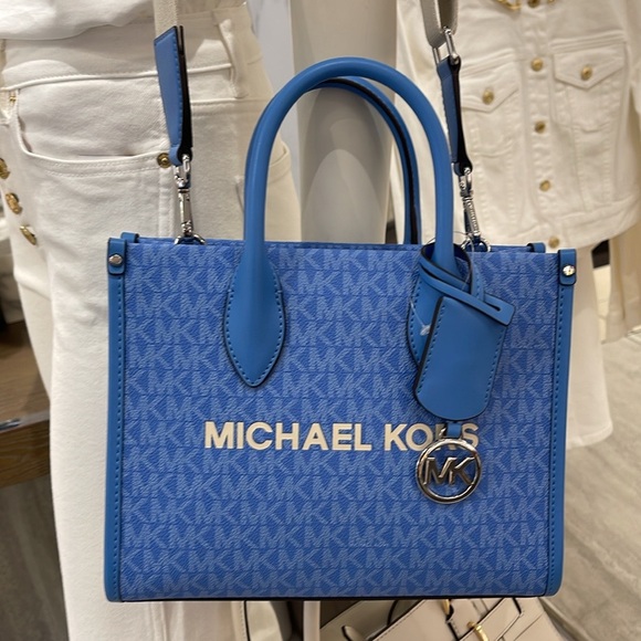 Michael Kors Mirella Small Shopper Top Zip Signature Logo Crossbody XBODY MK
NWT - Picture 12 of 16